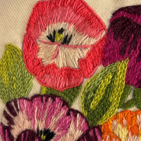 VINTAGE PILLOW CREWELWORK NEEDLEWORK TULIPS - Picture 4 of 8